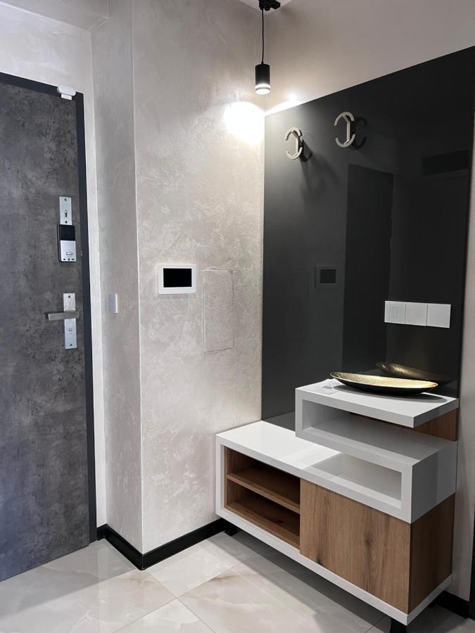 A-Brilliant, New! Spacious & Modern Apartment In Varna Whit Garage المظهر الخارجي الصورة