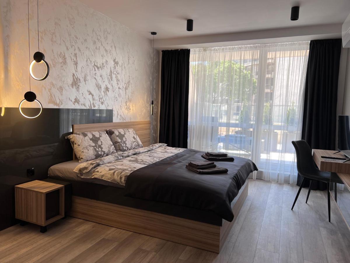 A-Brilliant, New! Spacious & Modern Apartment In Varna Whit Garage المظهر الخارجي الصورة