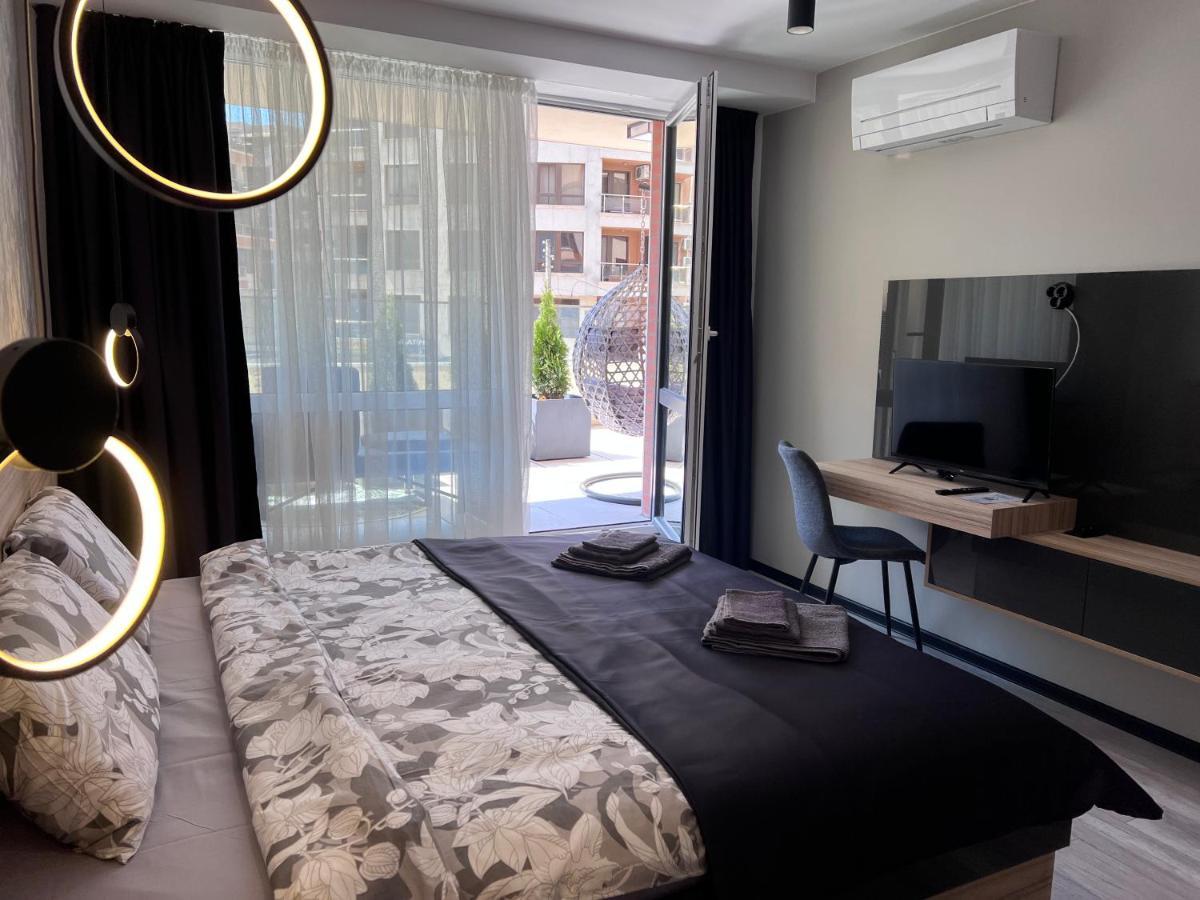 A-Brilliant, New! Spacious & Modern Apartment In Varna Whit Garage المظهر الخارجي الصورة