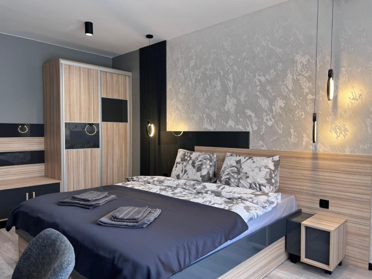 A-Brilliant, New! Spacious & Modern Apartment In Varna Whit Garage المظهر الخارجي الصورة